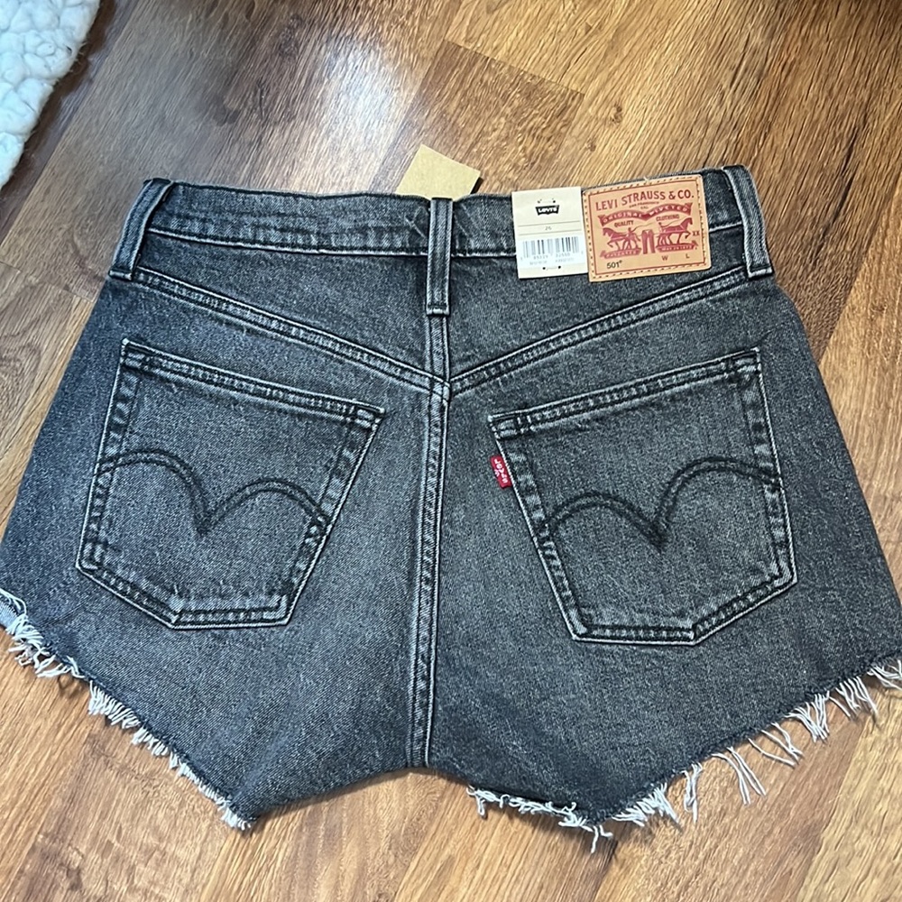 NWT Levi’s 501 Washed Black/Gray Denim Shorts - Picture 2 of 5